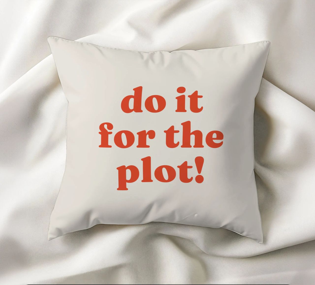 Do it for the plot cuscino da lucky club