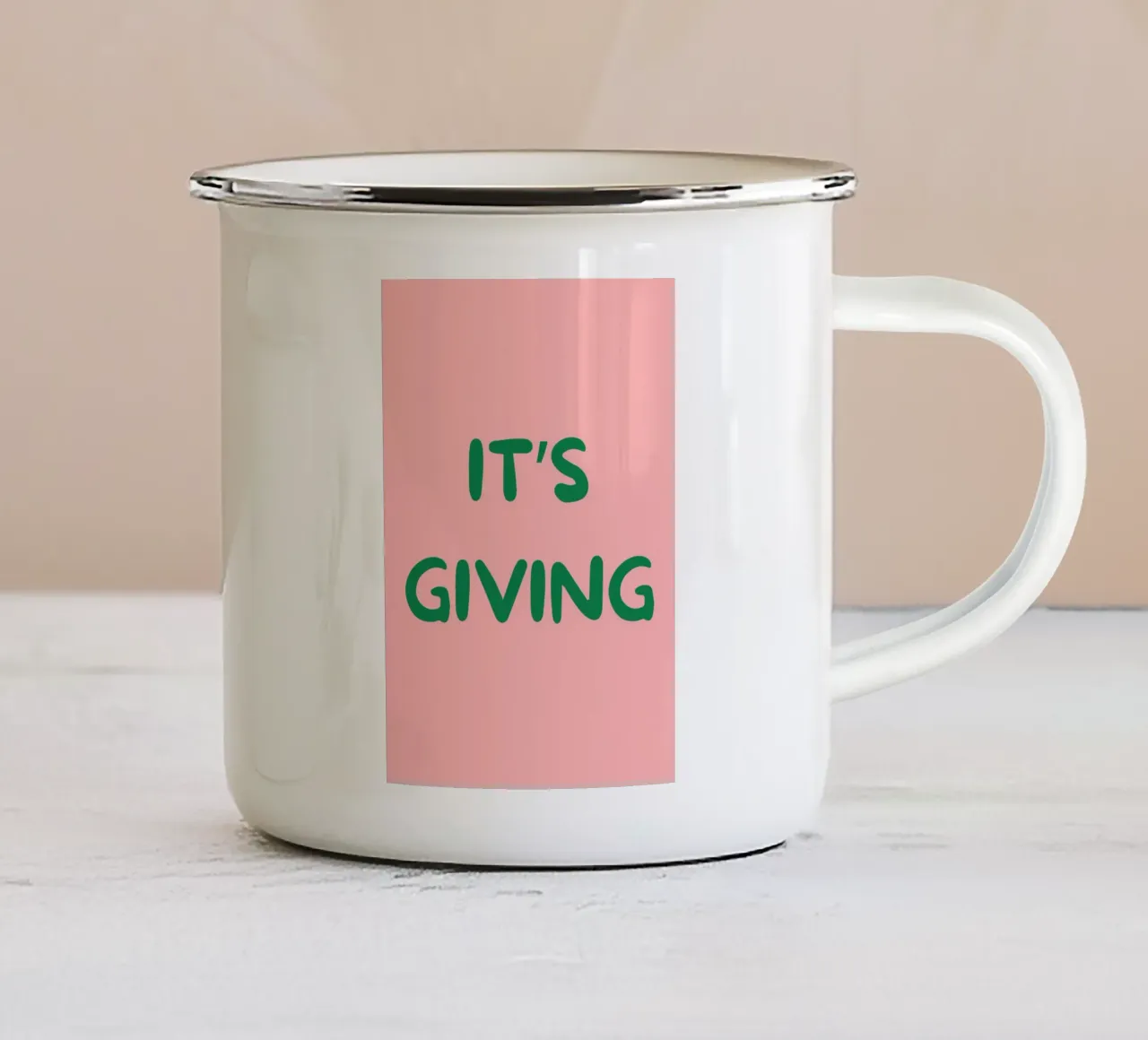 It's Giving | Fun Pink & Green Print tazza in smalto da PrintCessStudio
