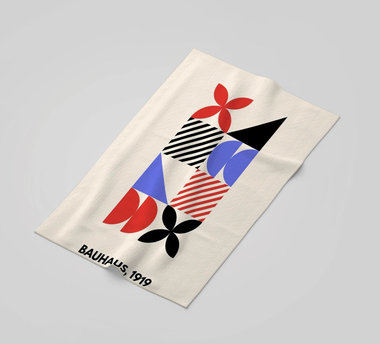 Bauhaus Shapes | Blue, Red & Black Abstract Art Print toalla de playa de PrintCessStudio