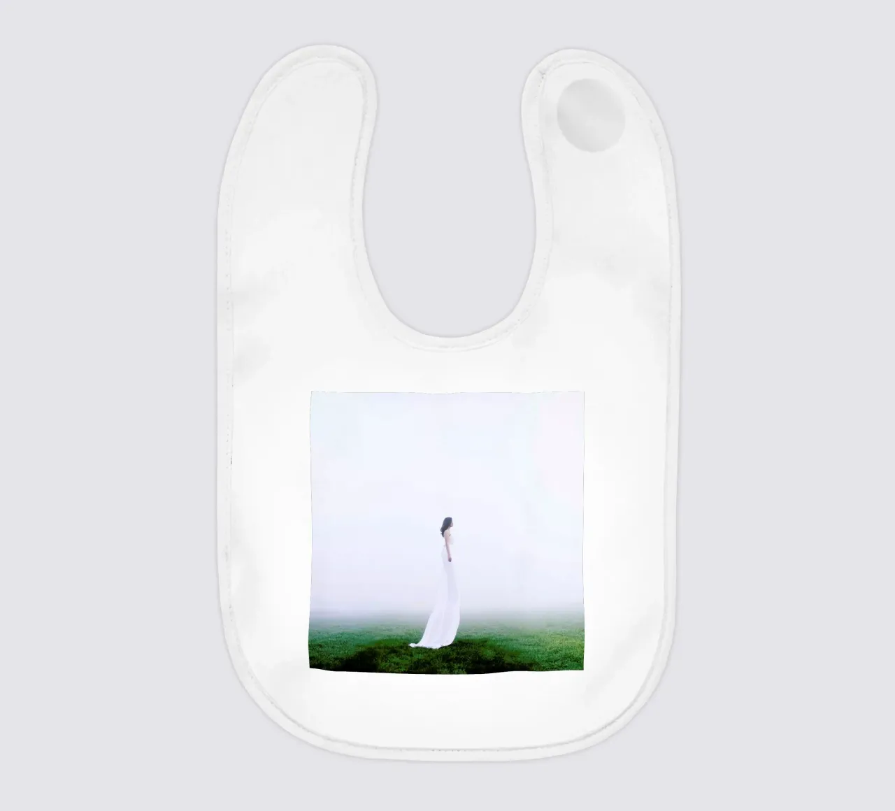 Another World bavaglino da Jovana Rikalo