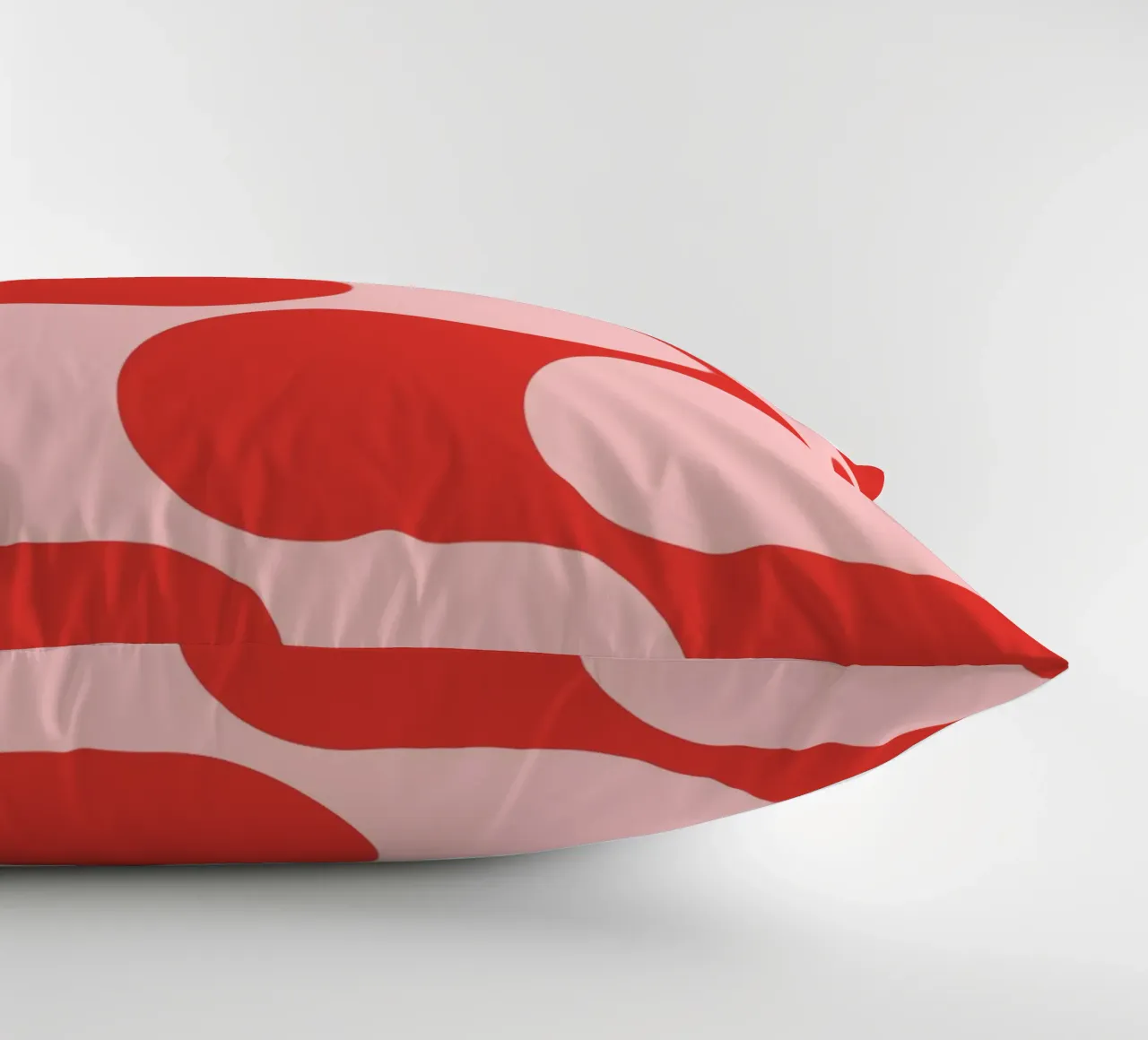 Retro Vibes | Pink & Red 70s-Inspired Art Print cuscino da PrintCessStudio