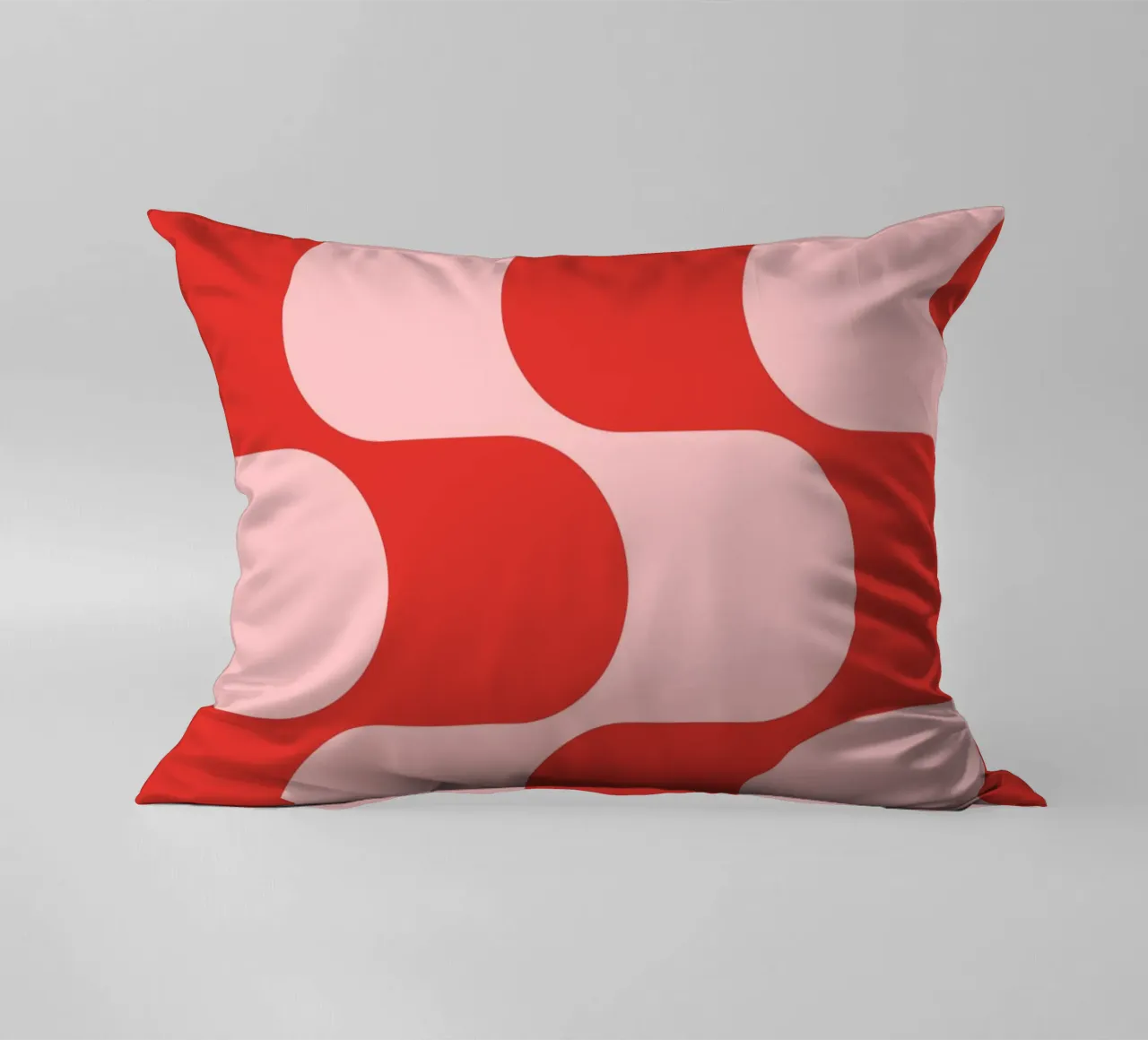 Retro Vibes | Pink & Red 70s-Inspired Art Print Kissen von PrintCessStudio