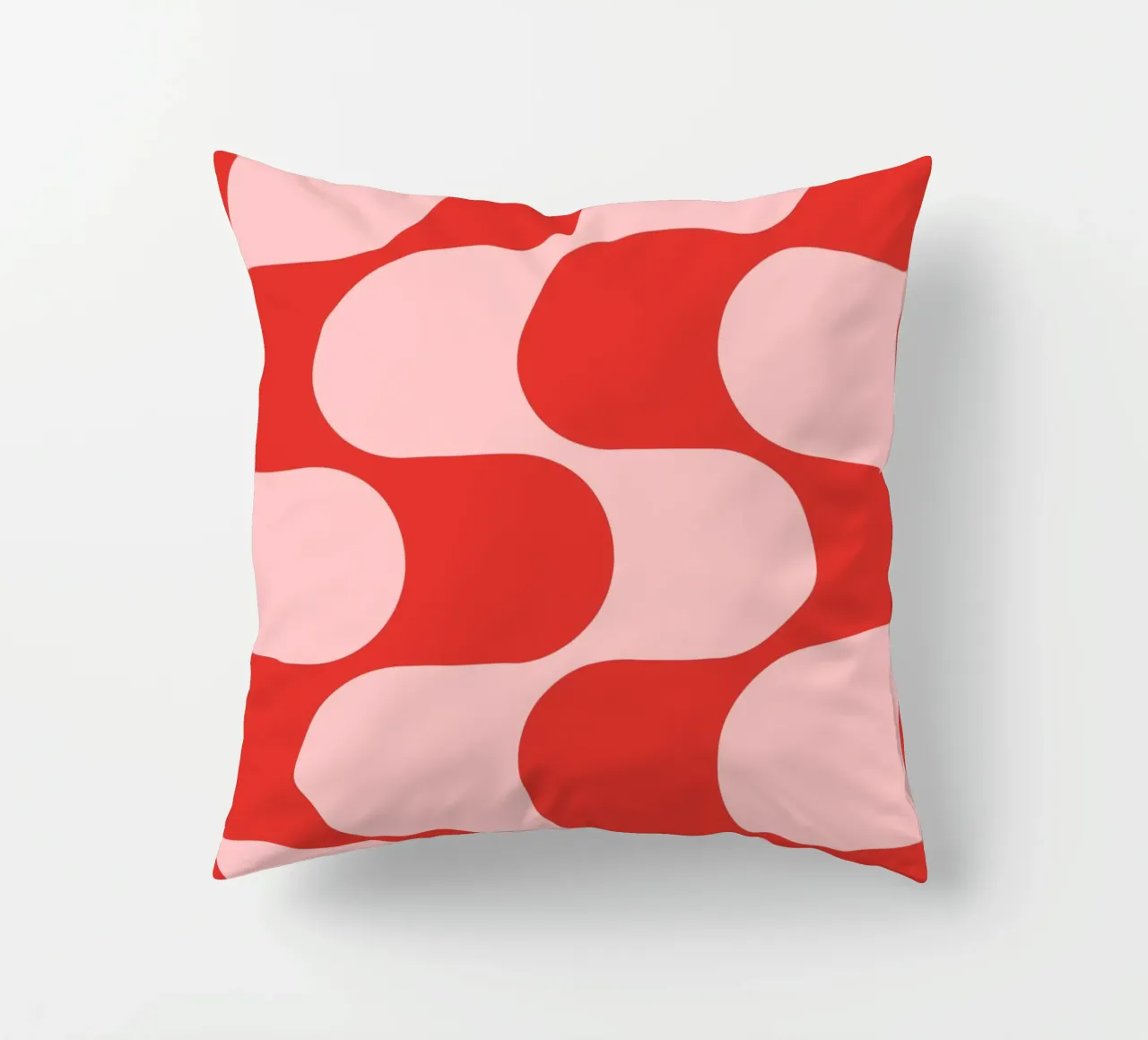 Retro Vibes | Pink & Red 70s-Inspired Art Print cuscino da PrintCessStudio