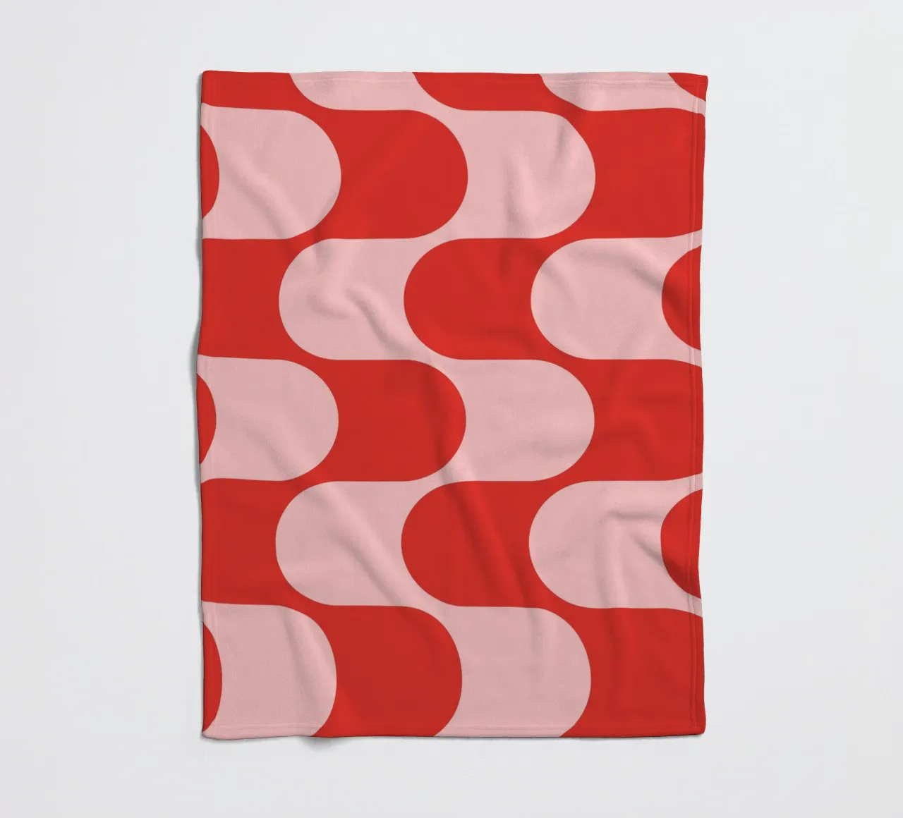 Retro Vibes | Pink & Red 70s-Inspired Art Print Fleecedecke von PrintCessStudio