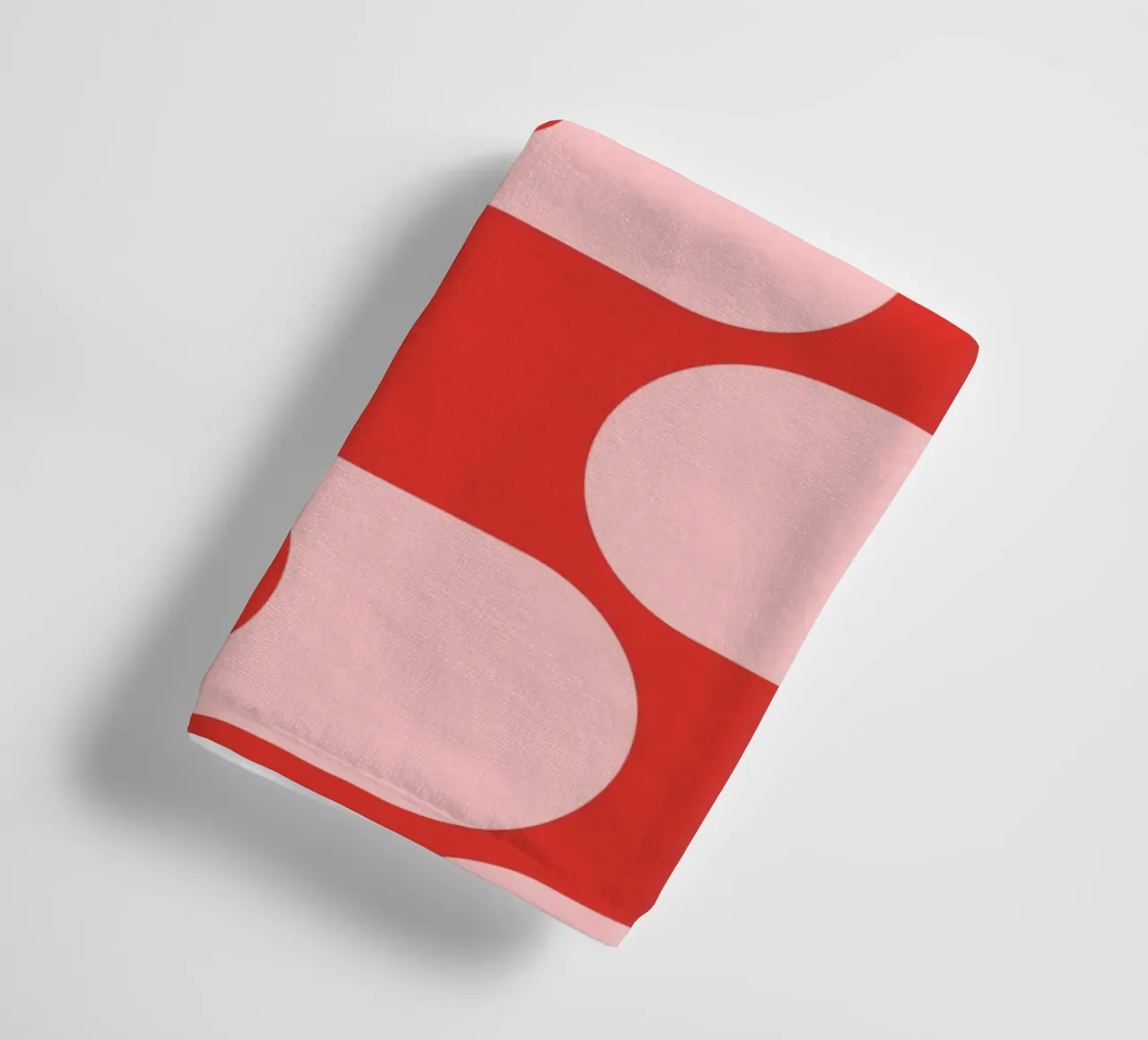 Retro Vibes | Pink & Red 70s-Inspired Art Print asciugamano da bagno da PrintCessStudio
