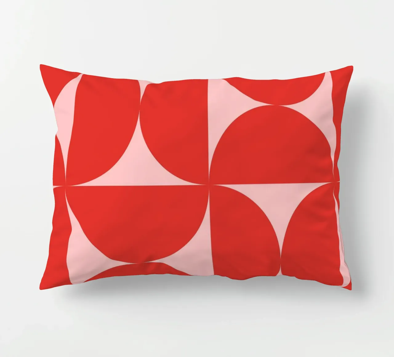 Sharp Shapes | Bold Pink & Red 70s-Inspired Art Print cuscino da PrintCessStudio