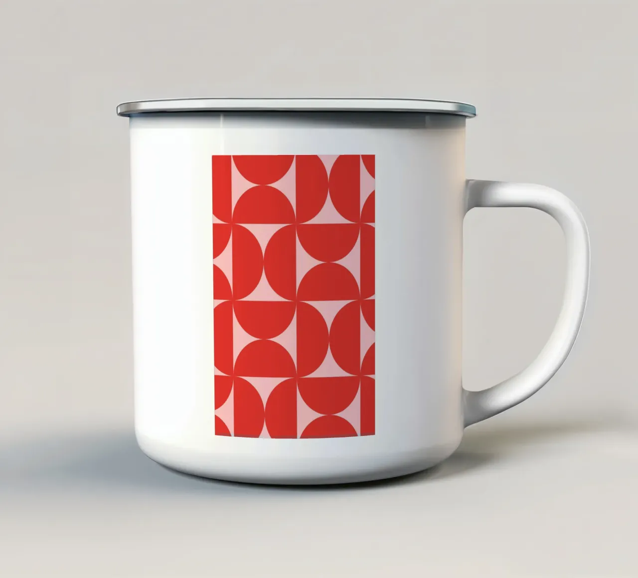 Sharp Shapes | Bold Pink & Red 70s-Inspired Art Print taza de esmalte de PrintCessStudio