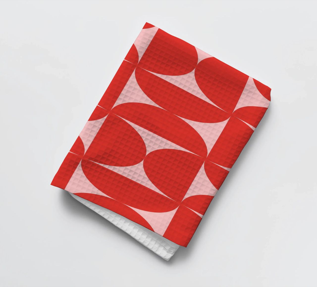 Sharp Shapes | Bold Pink & Red 70s-Inspired Art Print canovaccio da cucina da PrintCessStudio