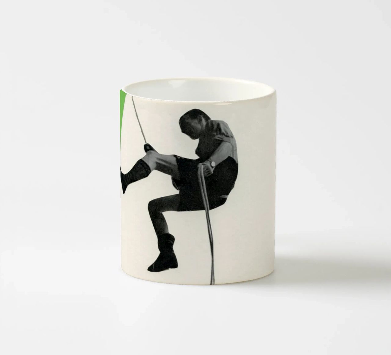 Discesa II tazza in ceramica da Cassia Beck Collage