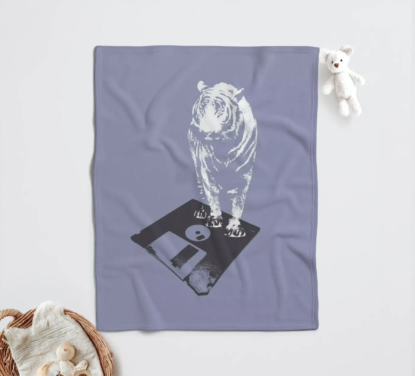 Oldskool 5 Fleecedecke von Evita Witzenhausen