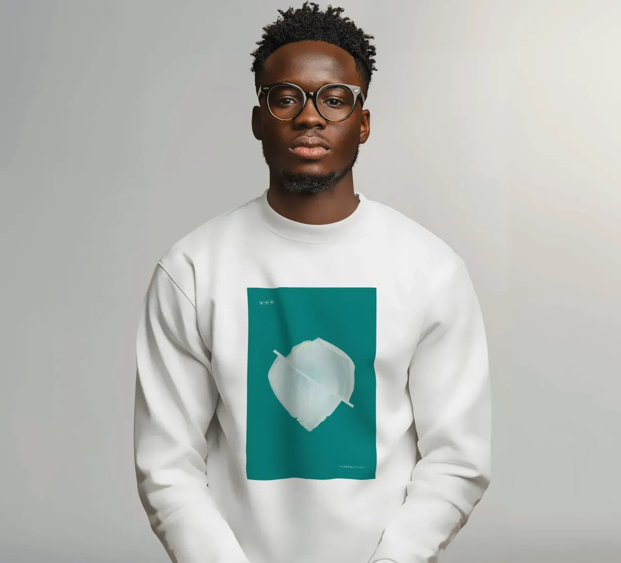 Petal Project No. 03 sweat de Bryon S. White