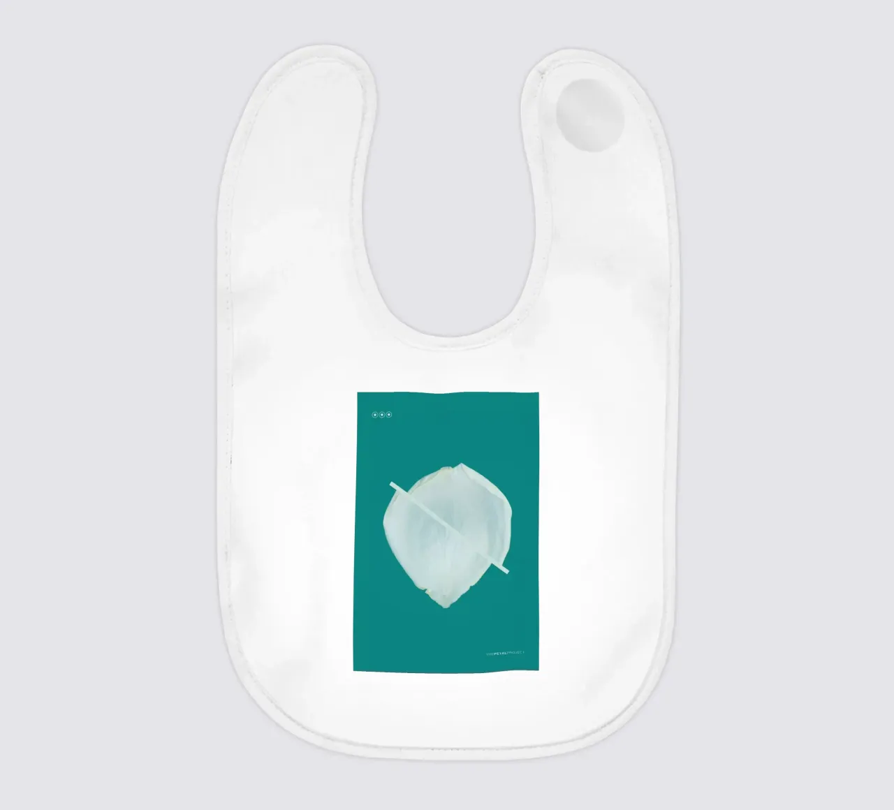 Petal Project No. 03 babero de Bryon S. White