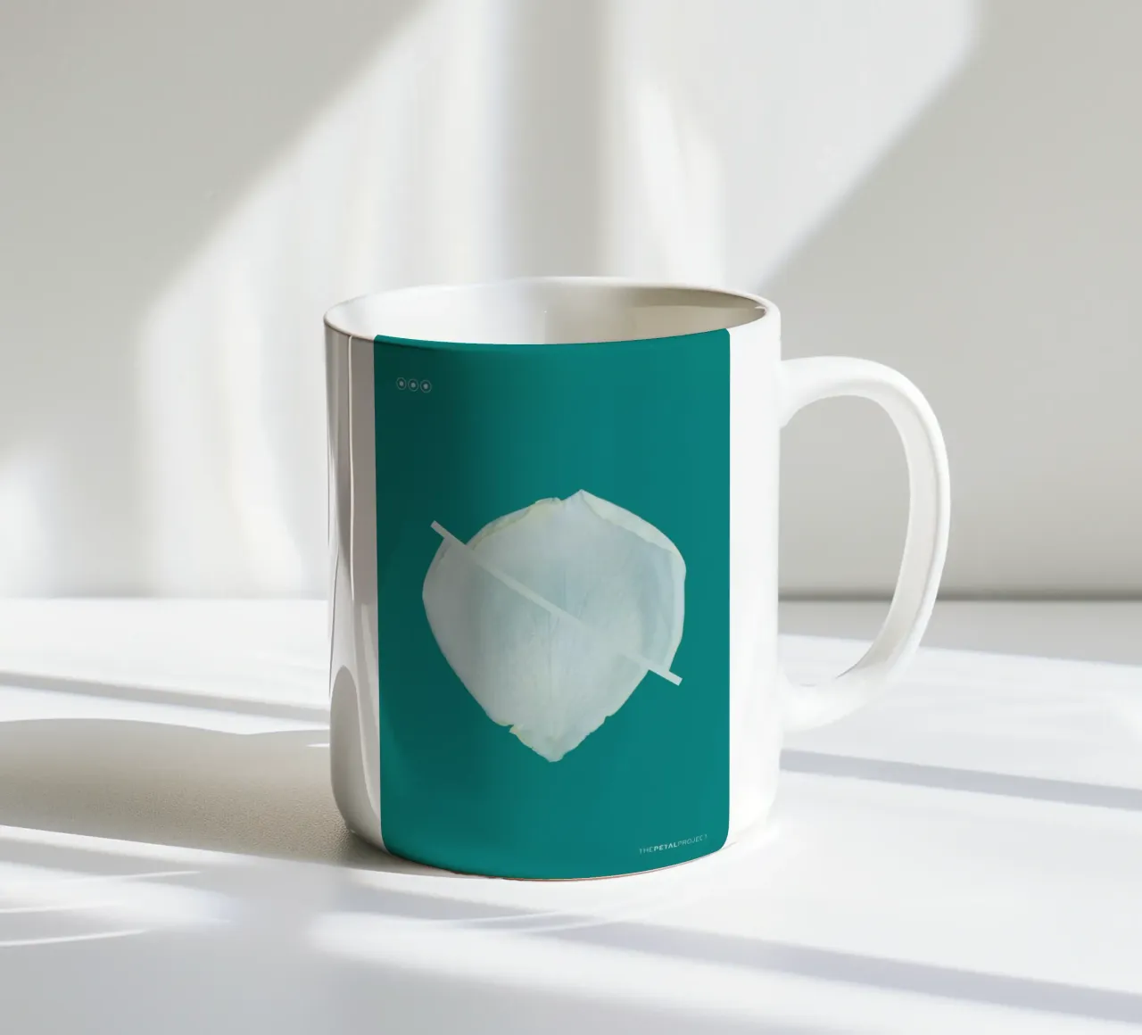 Petal Project No. 03 Keramik Tasse von Bryon S. White
