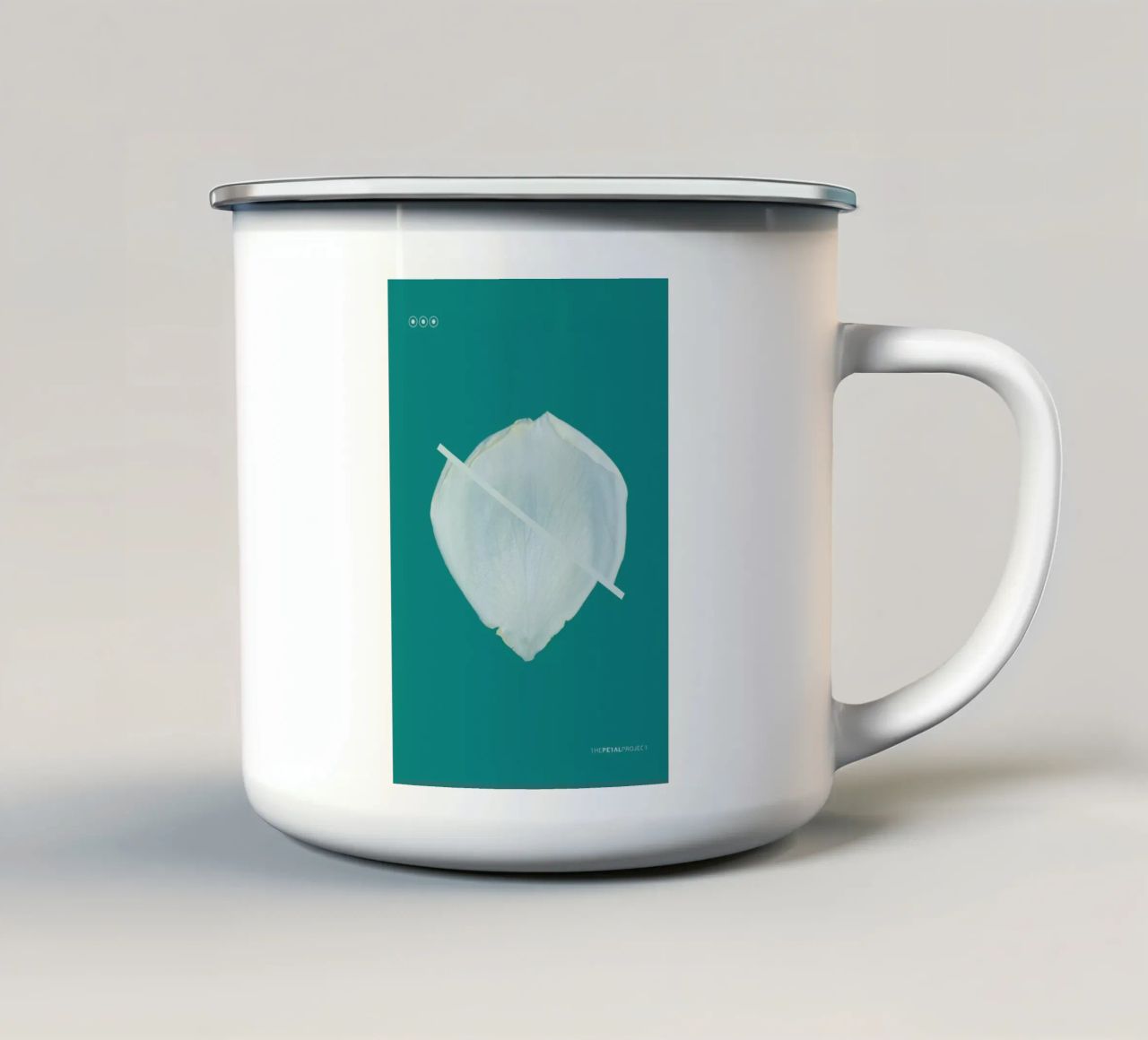 Petal Project No. 03 tazza in smalto da Bryon S. White