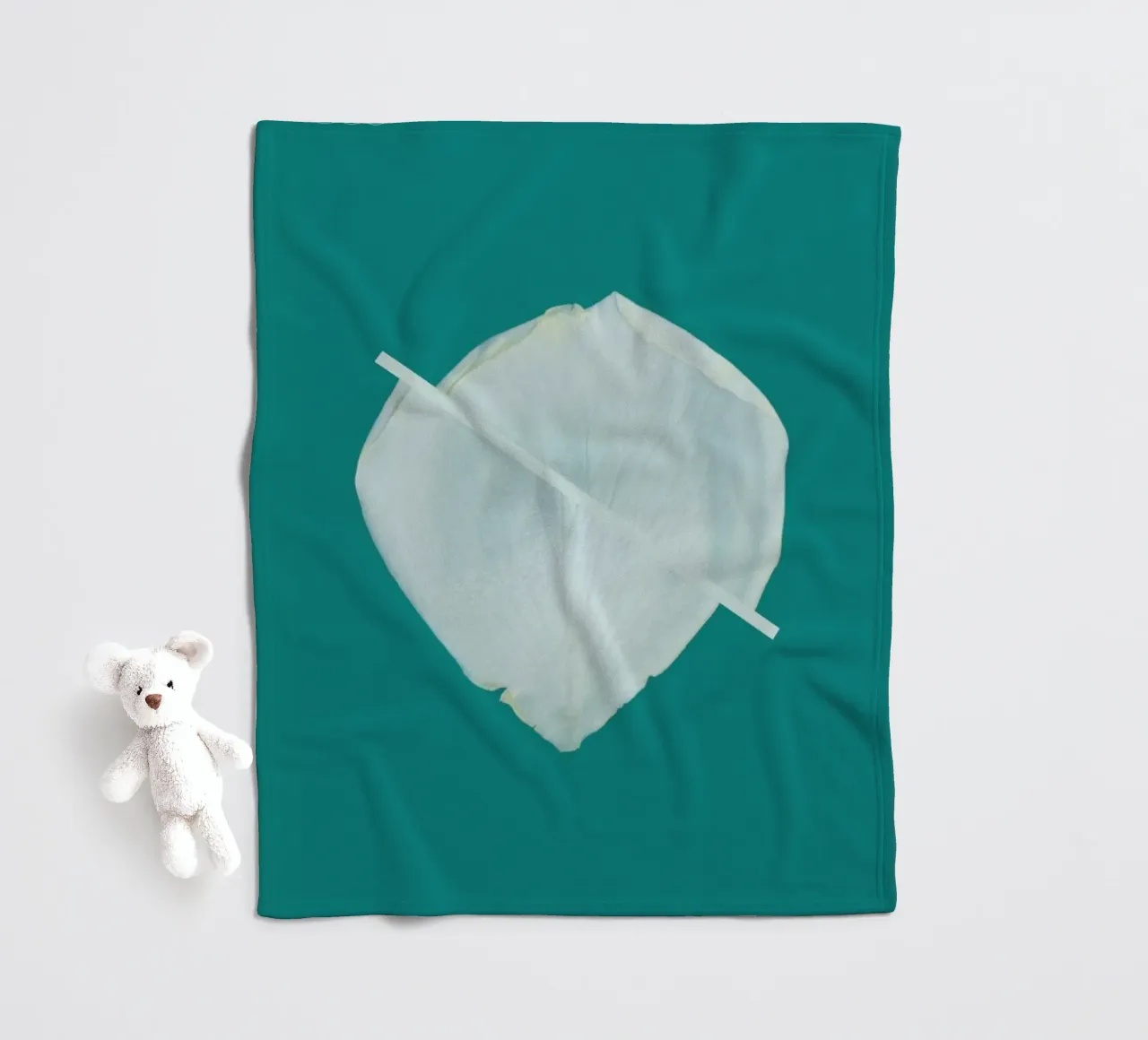 Petal Project No. 03 coperta in pile da Bryon S. White