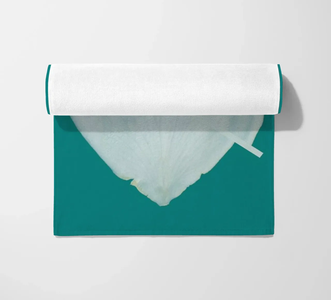 Petal Project No. 03 telo mare da Bryon S. White