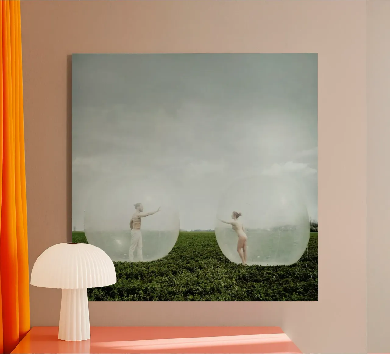 Distance plexiglass da Jovana Rikalo