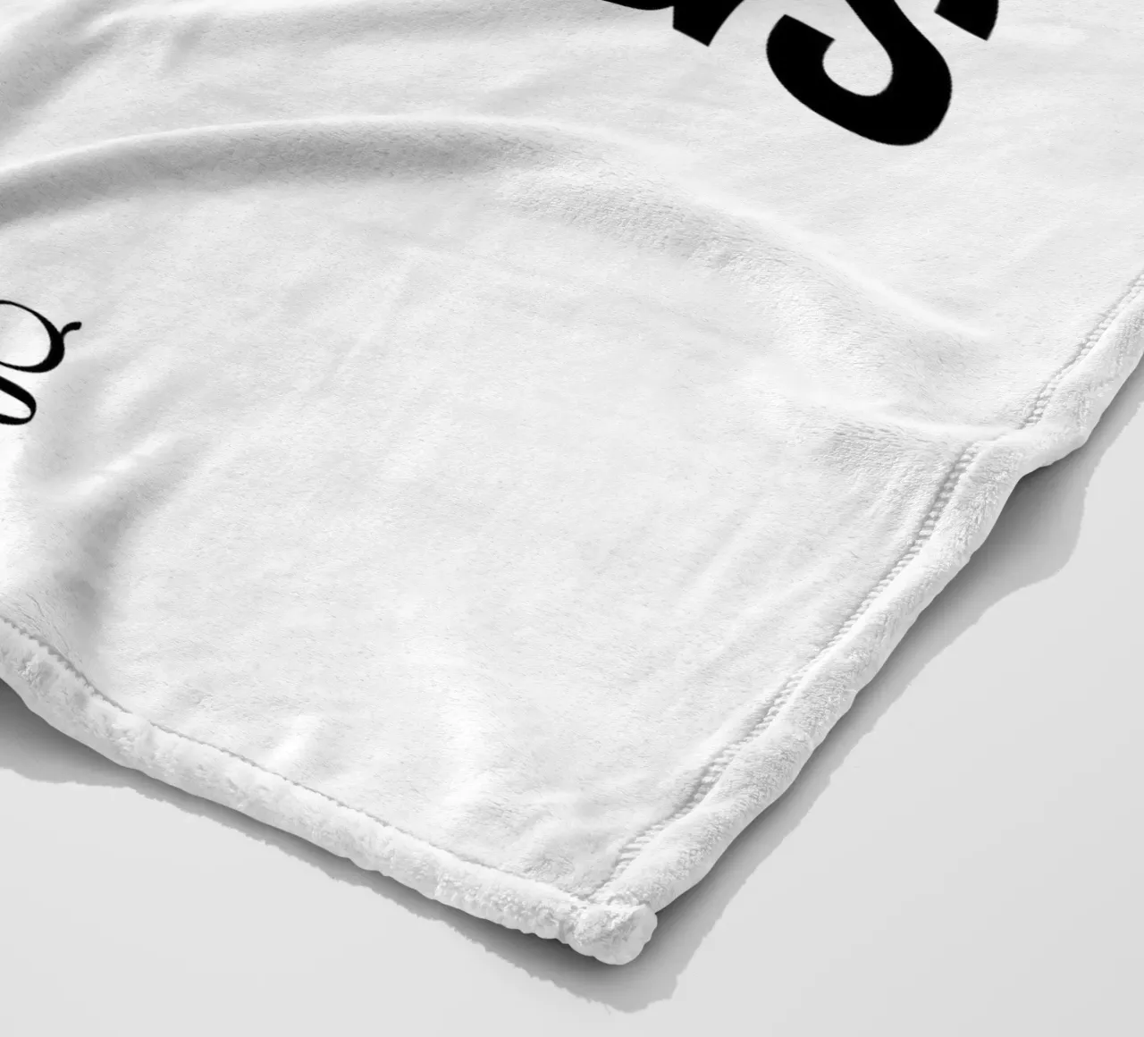 L'amore ci rende forti Tipografia coperta in pile da YV TYPOGRAPHY