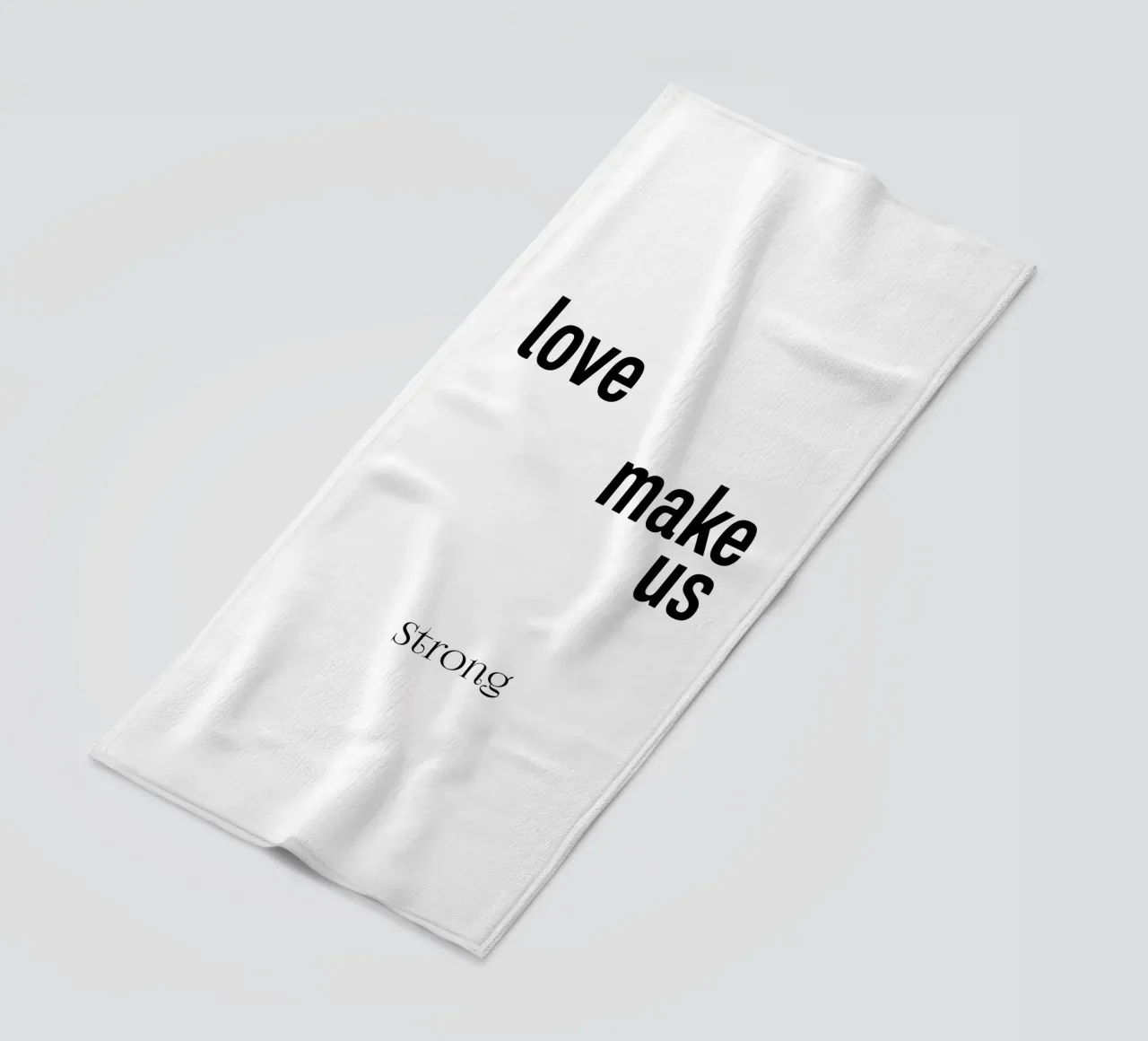 L'amore ci rende forti Tipografia telo mare da YV TYPOGRAPHY