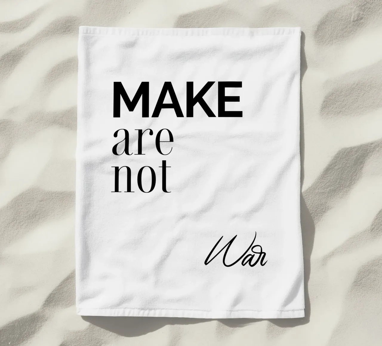Fare non è guerra telo mare da YV TYPOGRAPHY