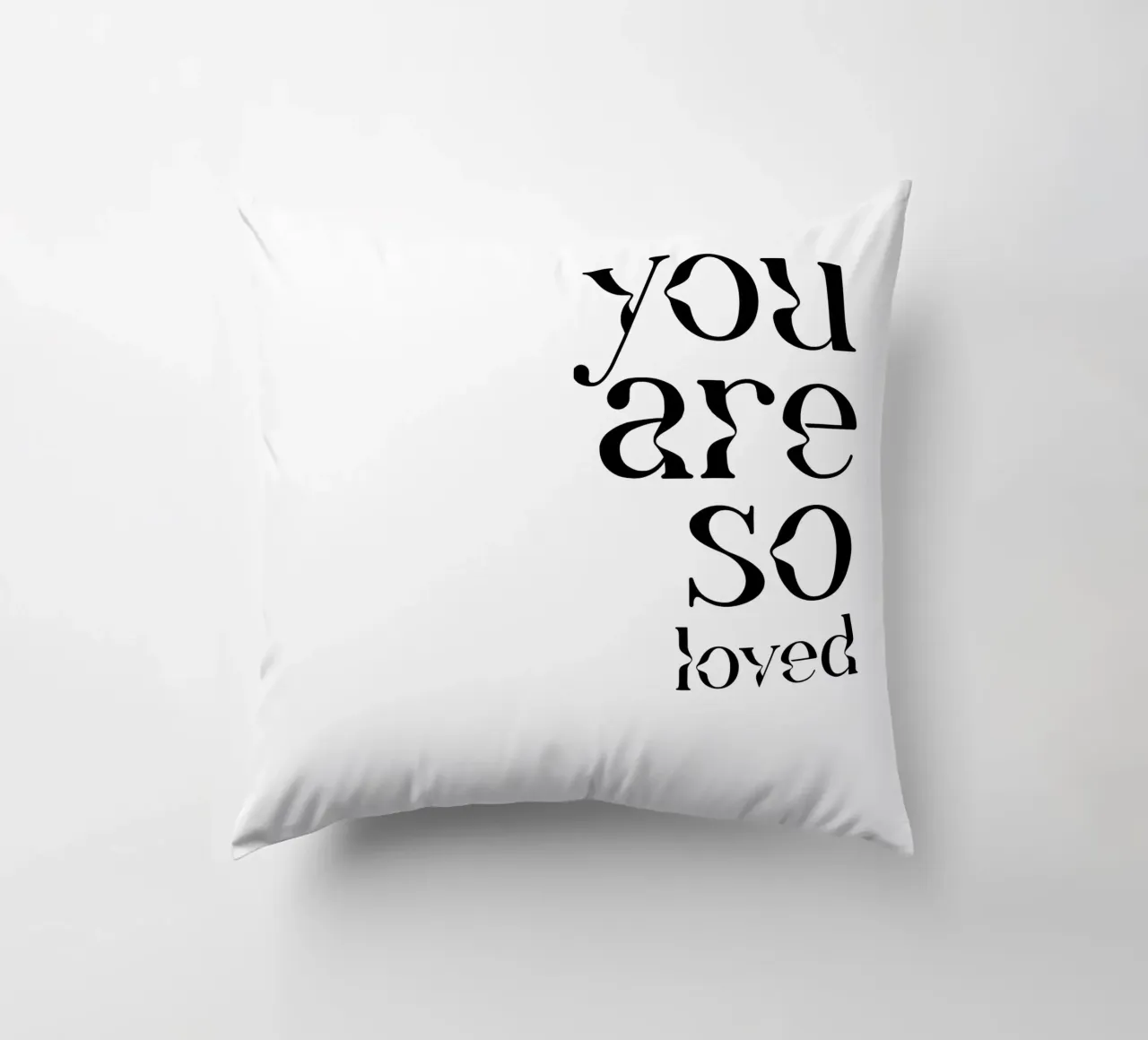 Tipografia You Are So Loved cuscino da YV TYPOGRAPHY