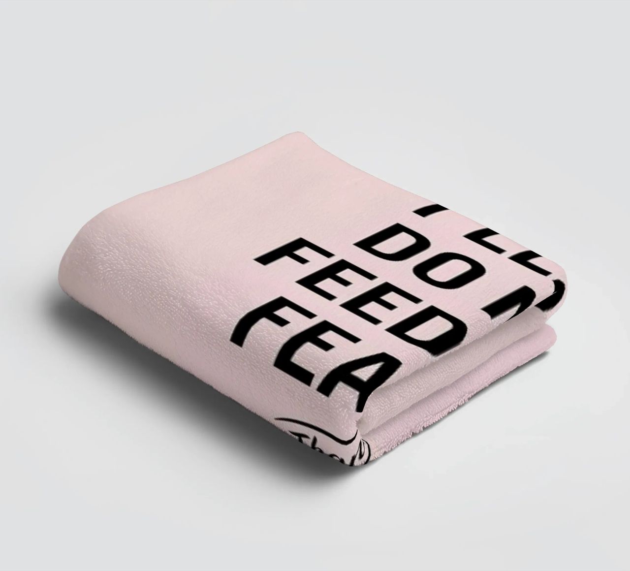 Please Do Not Feed The Fears Handtuch von LeDieg