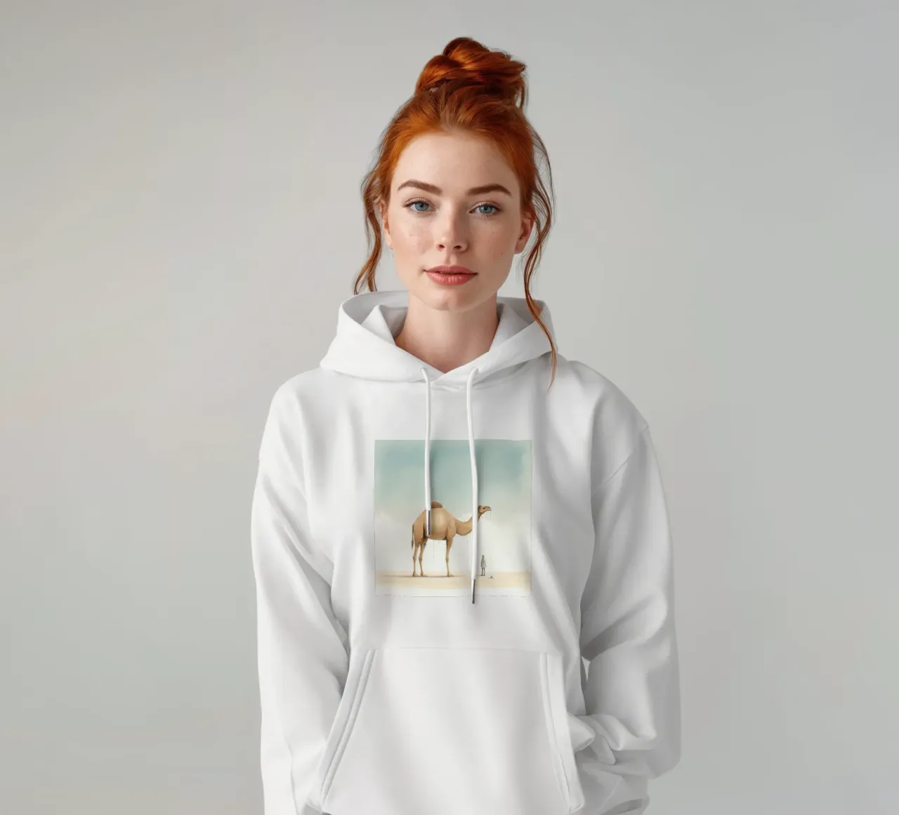 Minimal Camel 1 felpa con cappuccio da Minimal Animal Art