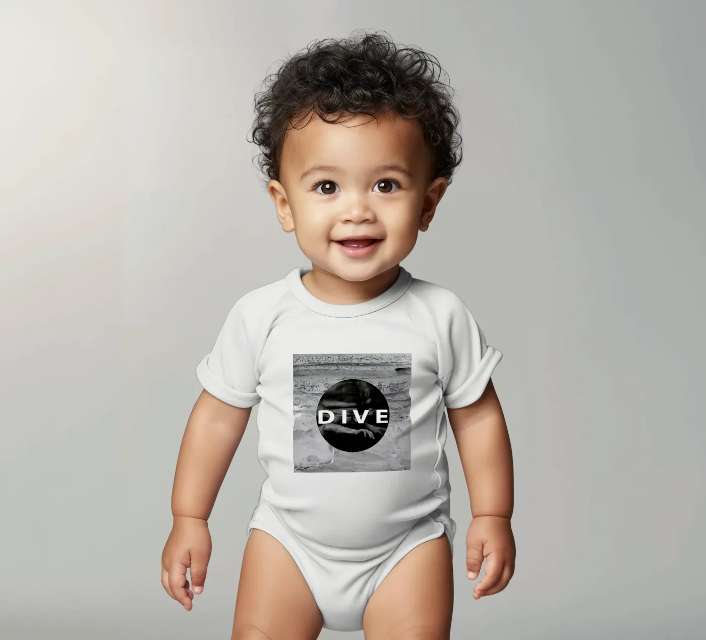 Dive Kurzarm Babybody von Nicolas Messaritis