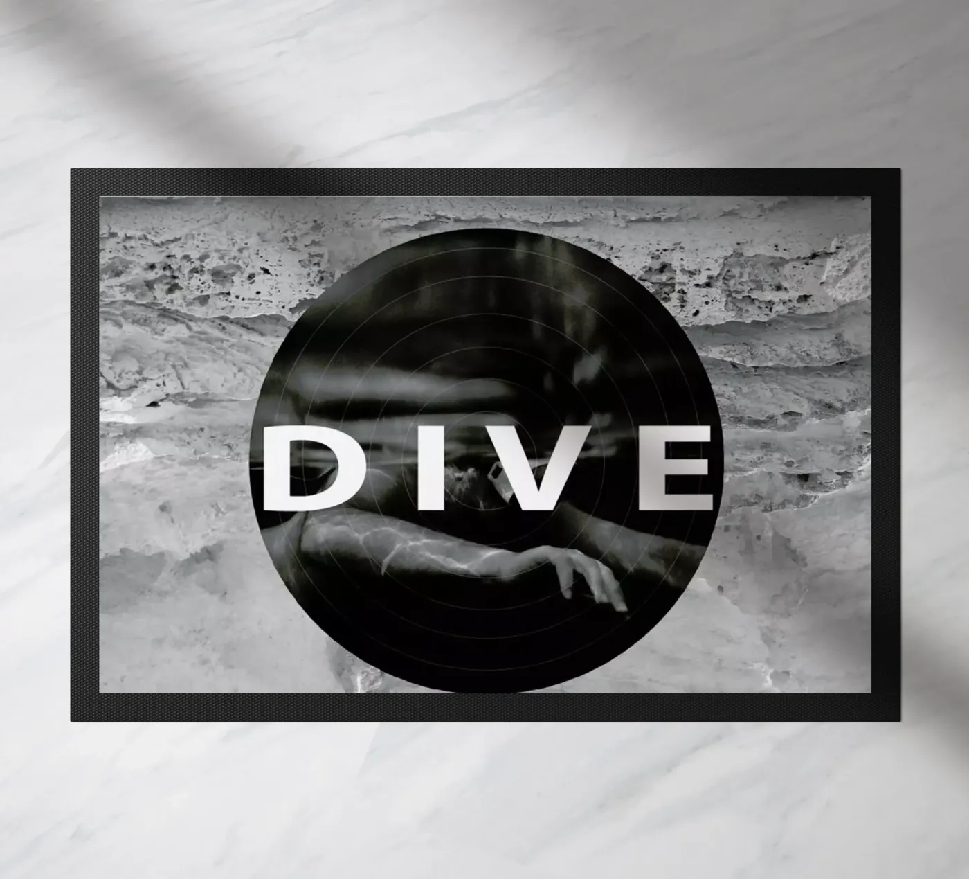 Dive paillasson de Nicolas Messaritis