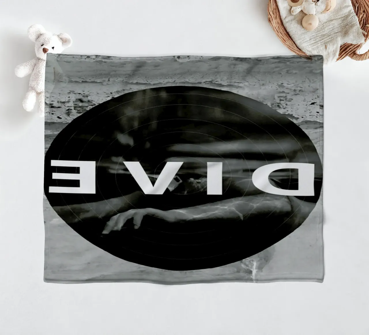 Dive Fleecedecke von Nicolas Messaritis