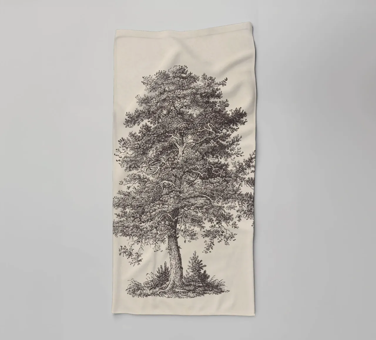 Tree Sketch - Scotch Pine asciugamano da bagno da apoloprints