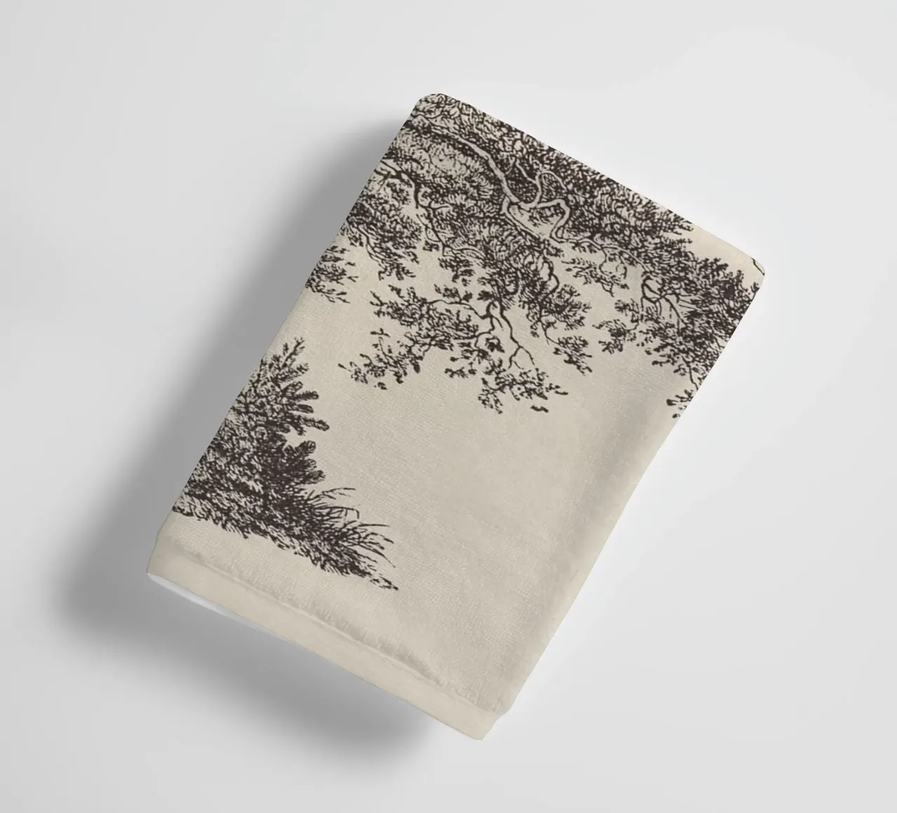 Tree Sketch - Scotch Pine asciugamano da bagno da apoloprints