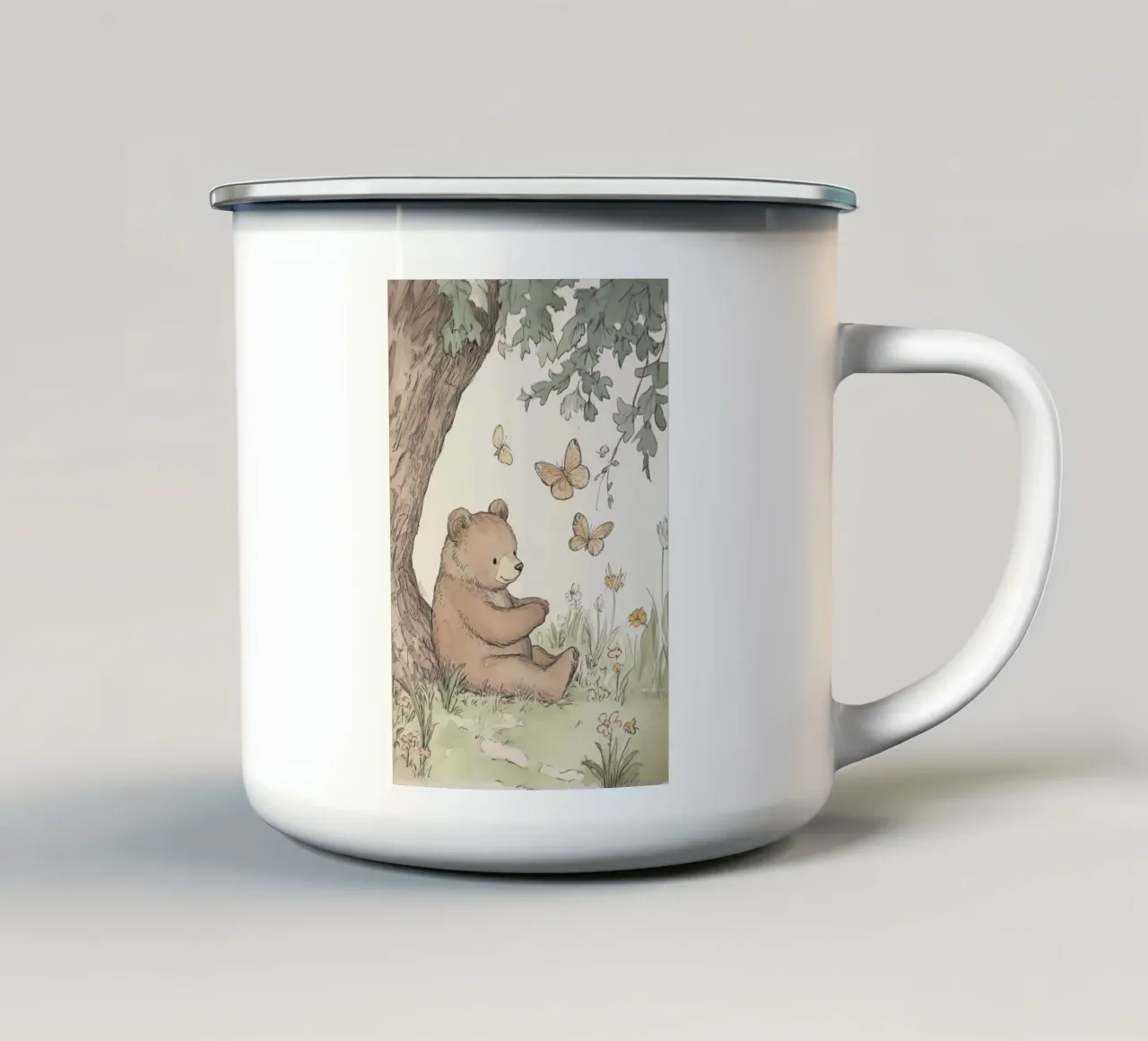 Orso seduto sotto l'albero con farfalle tazza in smalto da Jungle Joy Art