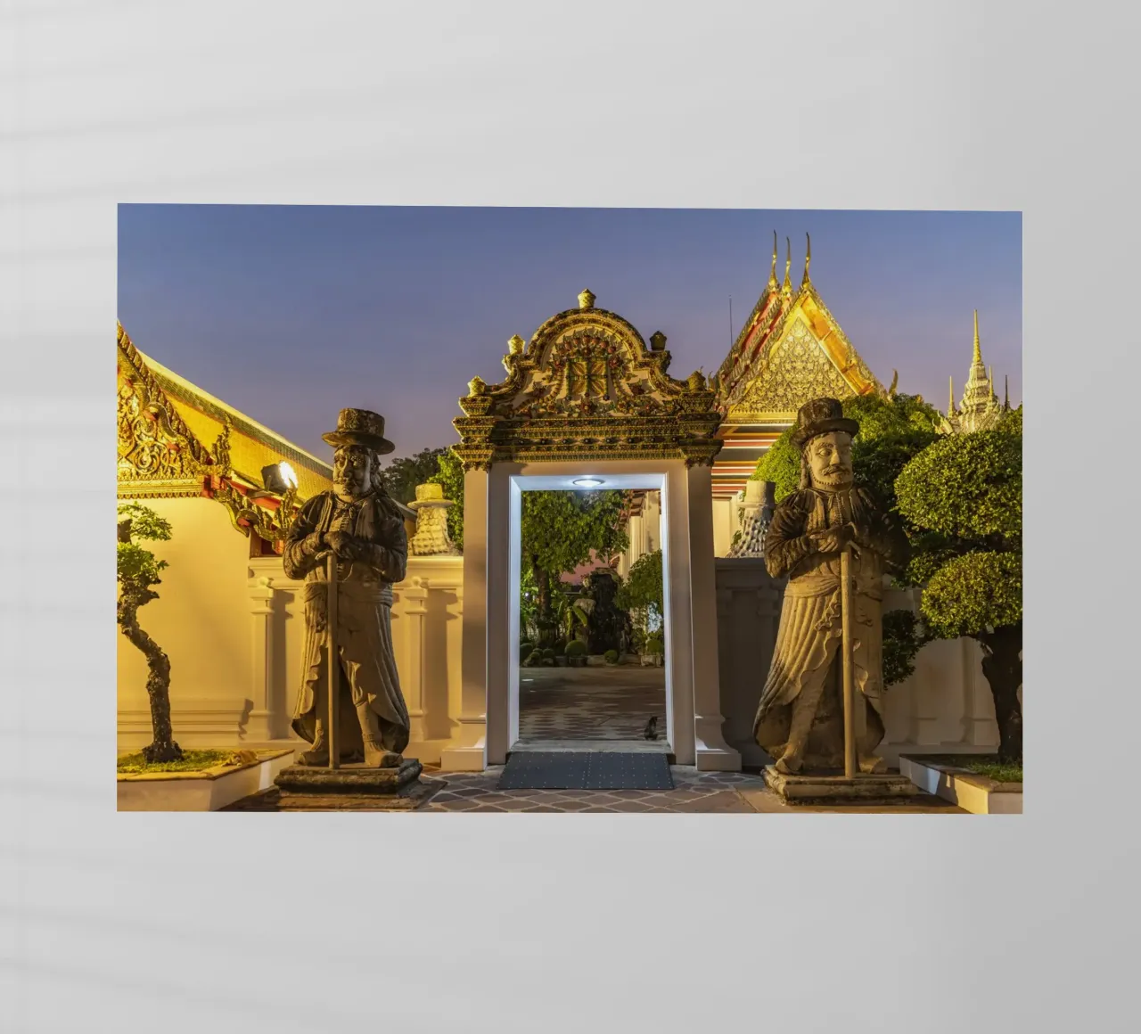 Tempelwächter in Bangkok pellicola backlit da Reisefotografie - Bilder aus aller Welt
