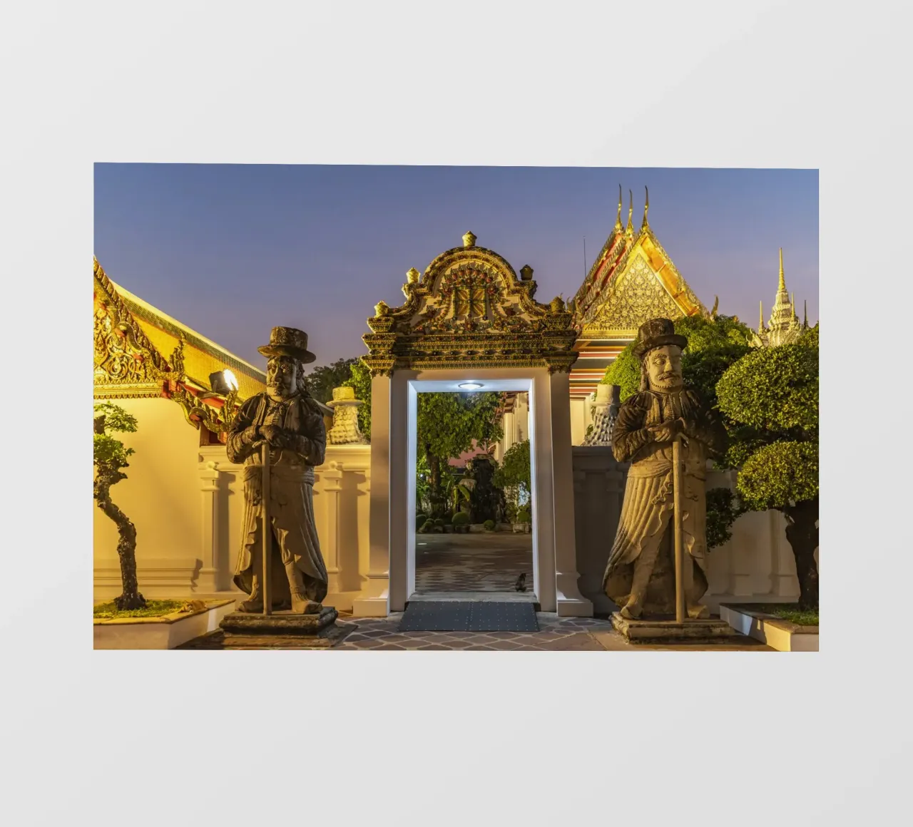 Tempelwächter in Bangkok pellicola backlit da Reisefotografie - Bilder aus aller Welt