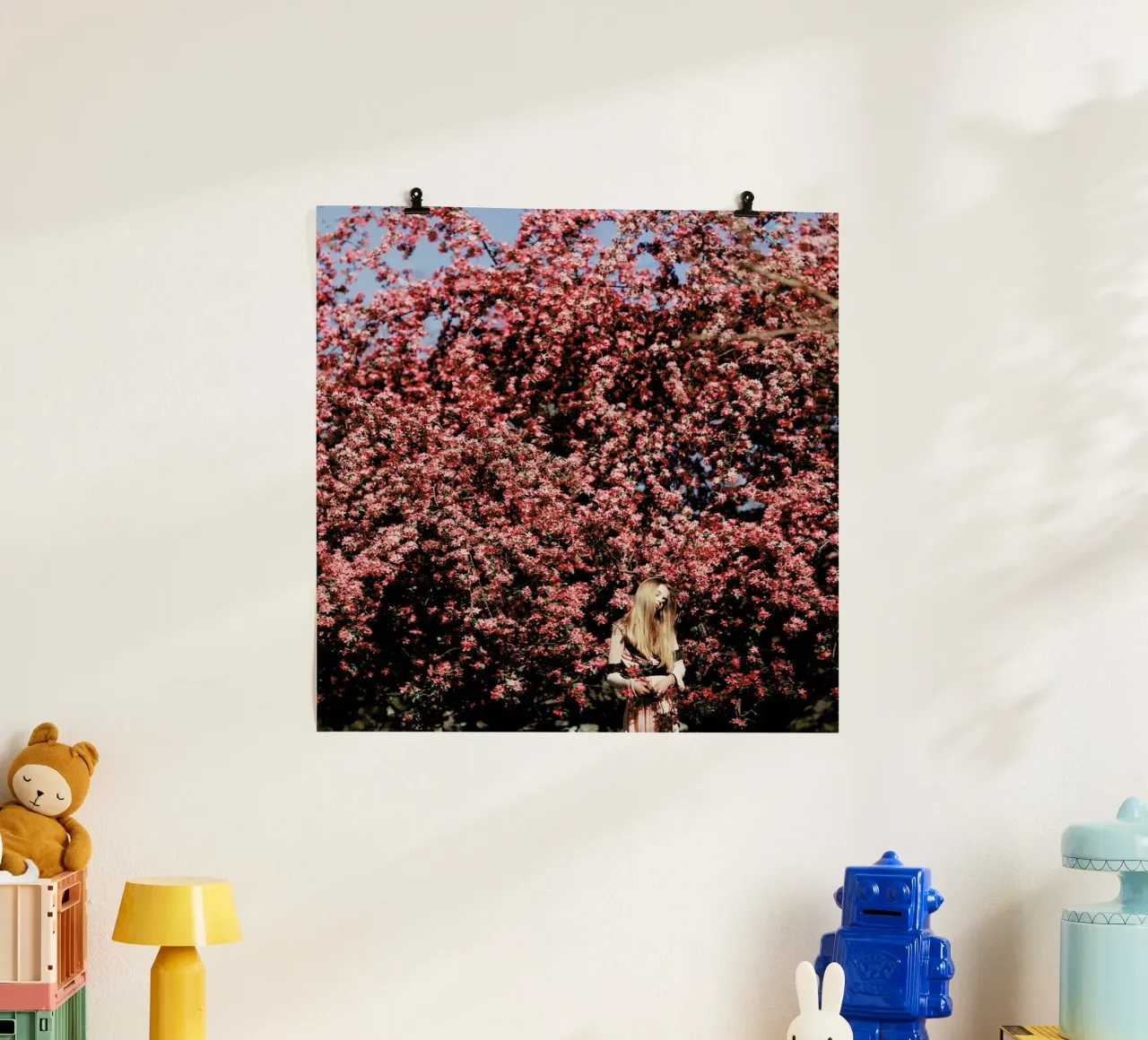 Flower Tree poster con telaio in plastica da Jovana Rikalo