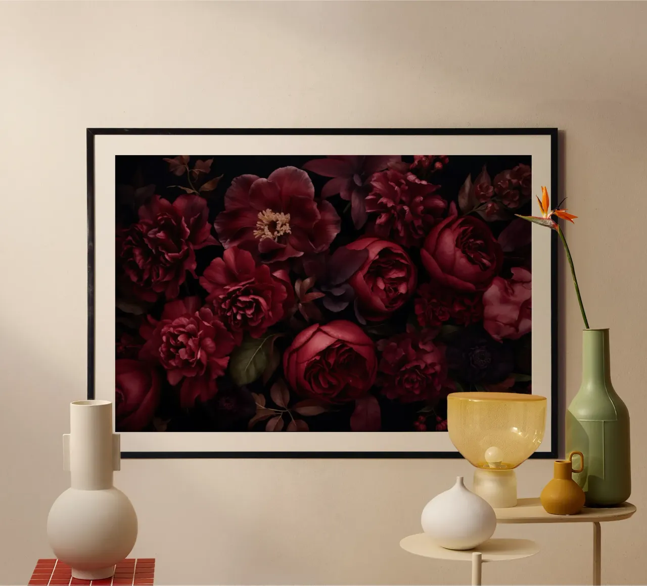 Beschaduwde botanische weelde karmozijnrood poster met kunststof frame van Andrea Haase Floral Passion