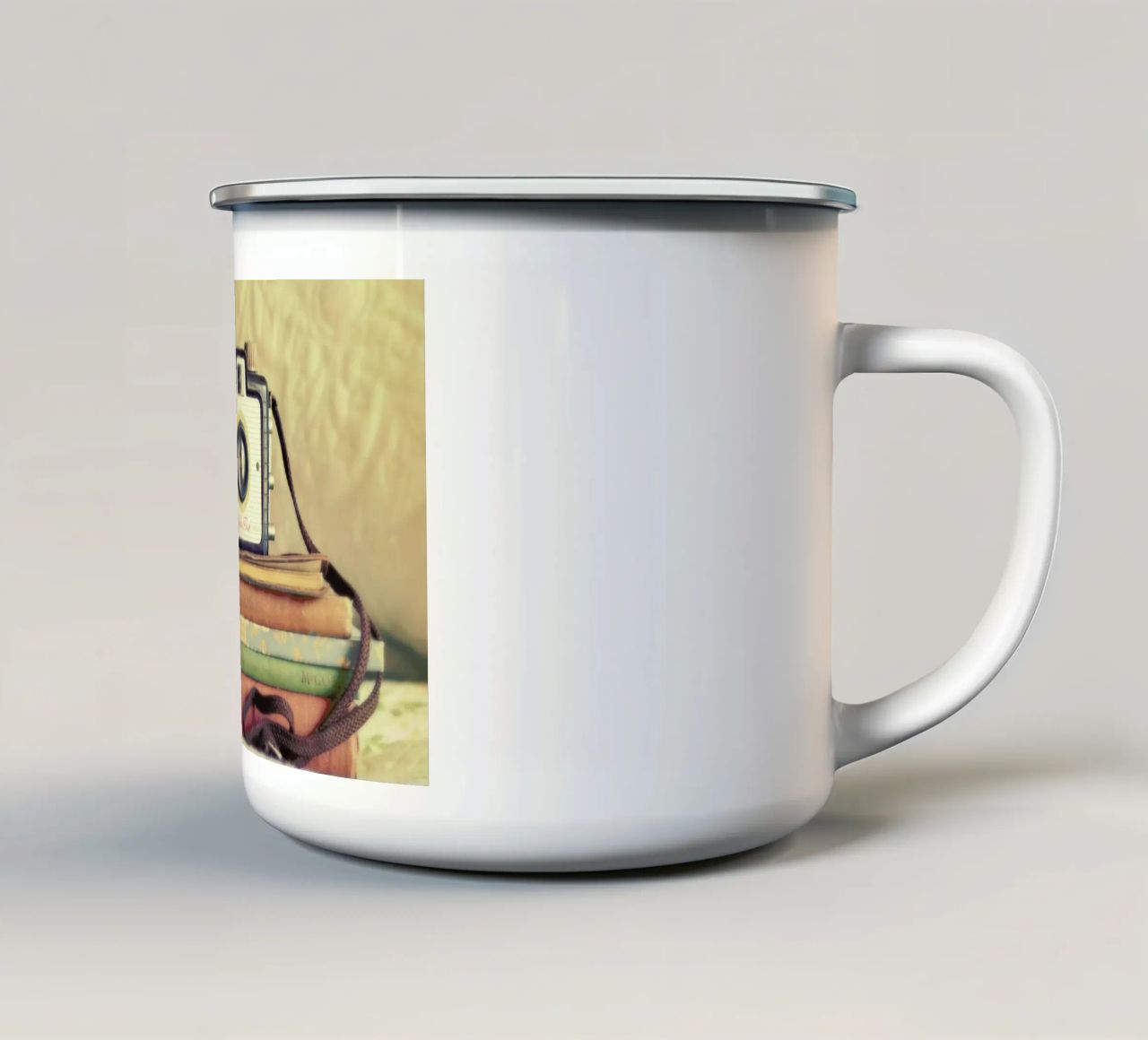 Smile tazza in smalto da Robin Delean