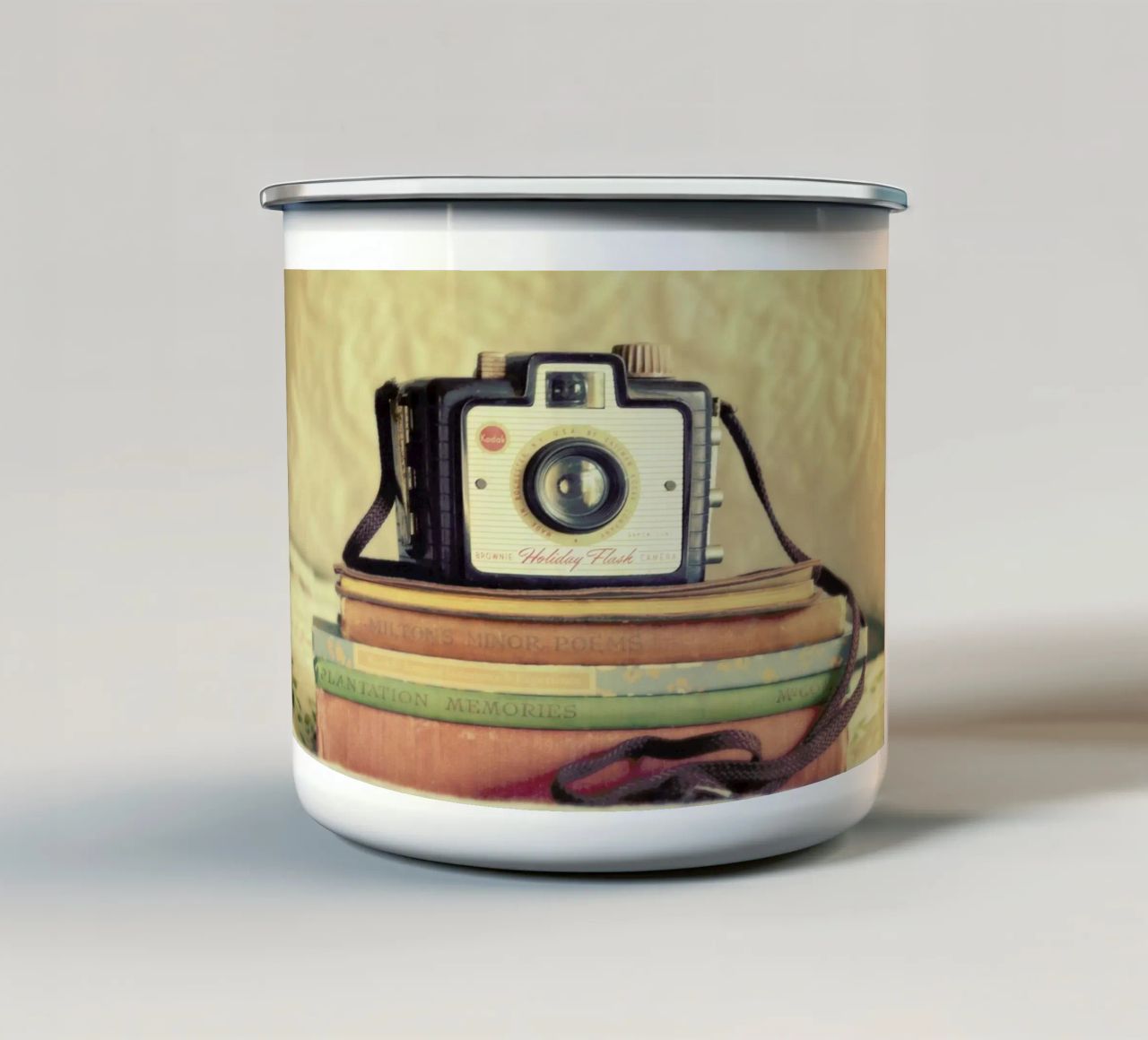 Smile tazza in smalto da Robin Delean