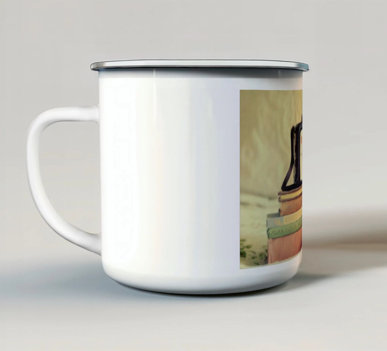 Smile tazza in smalto da Robin Delean