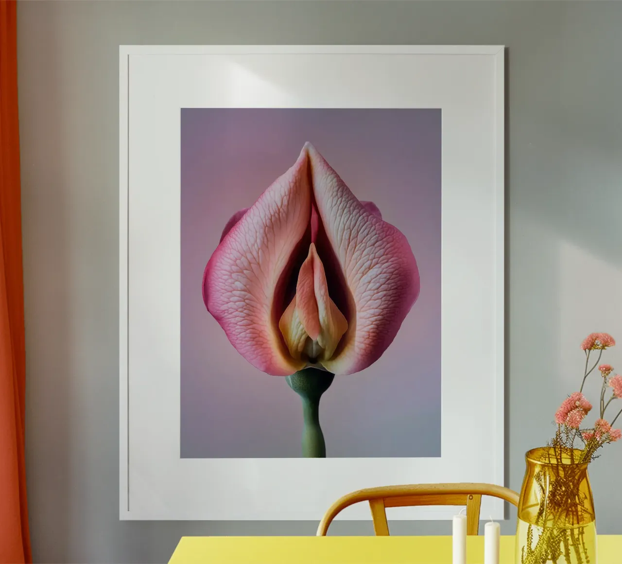 Orchidea erotica per gli amanti dei fiori poster con telaio in legno da Autofocus