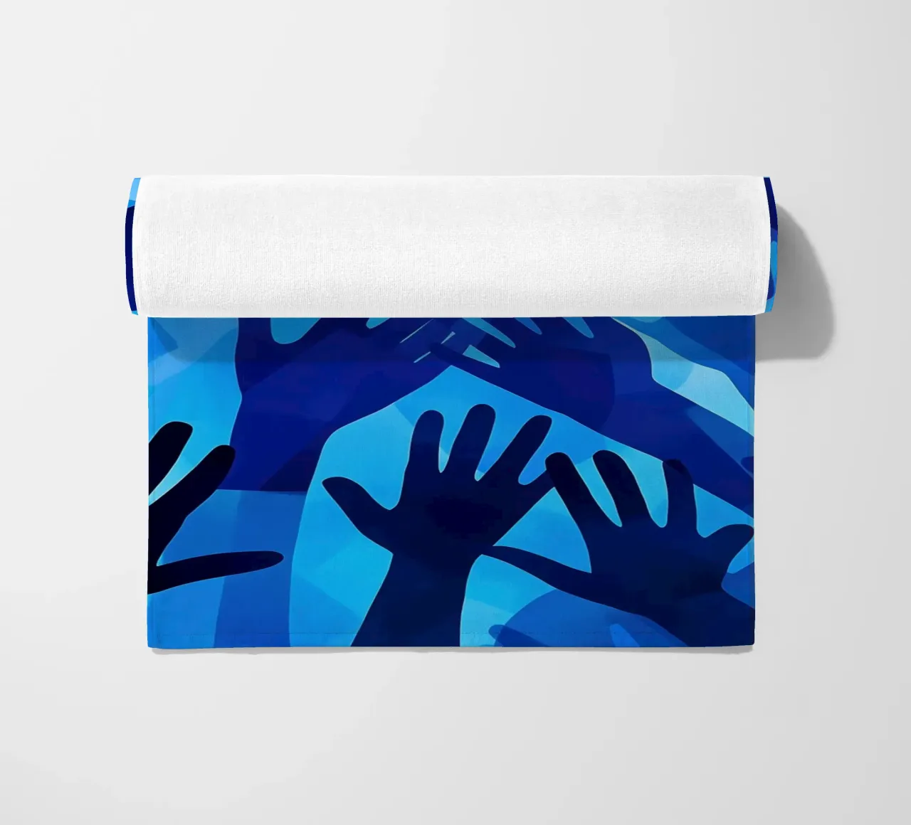 Mani blu | Motivo in diverse tonalità di blu telo mare da Autofocus