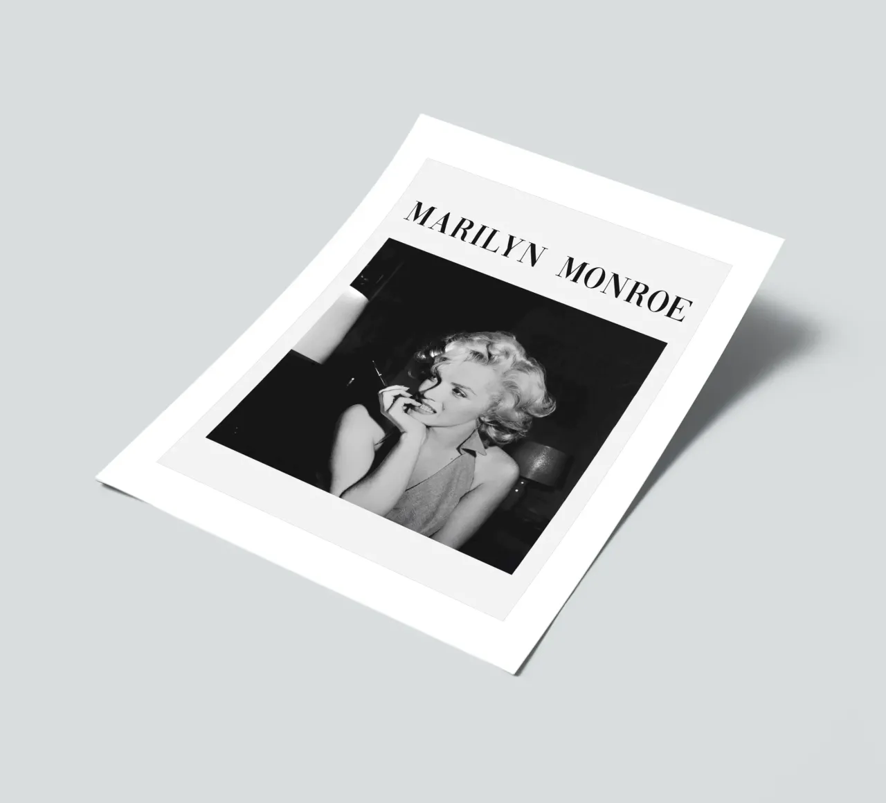 Marilyn Monroe, tijdloze elegantie stickervel van Carinaprint