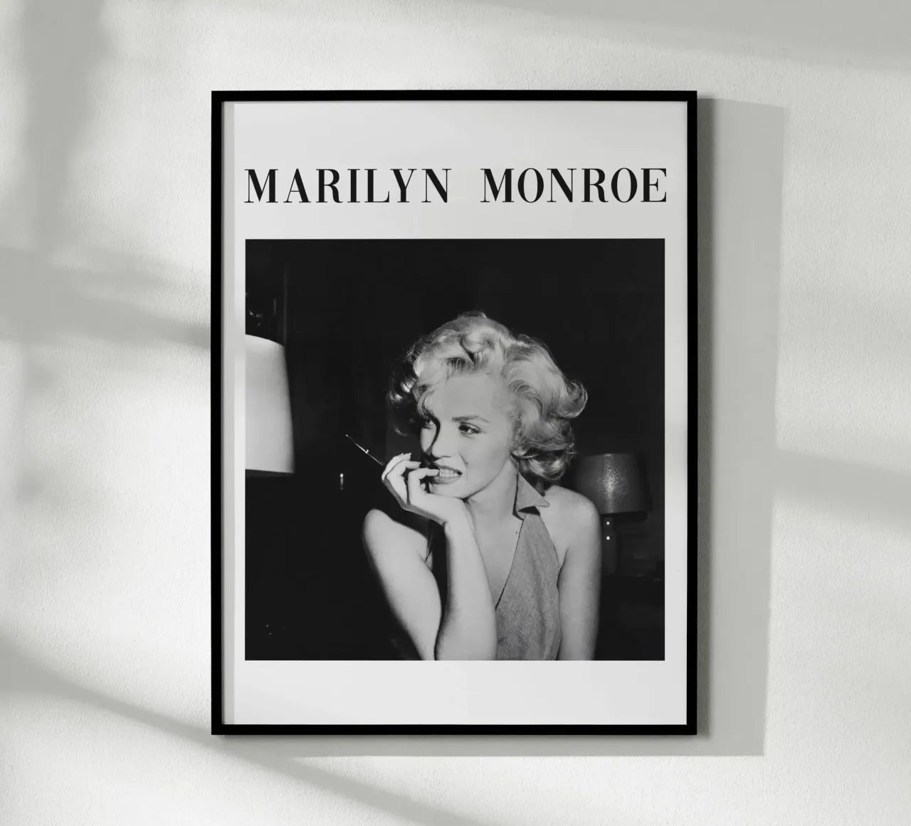 Marilyn Monroe, Elegancia atemporal poster de Carinaprint