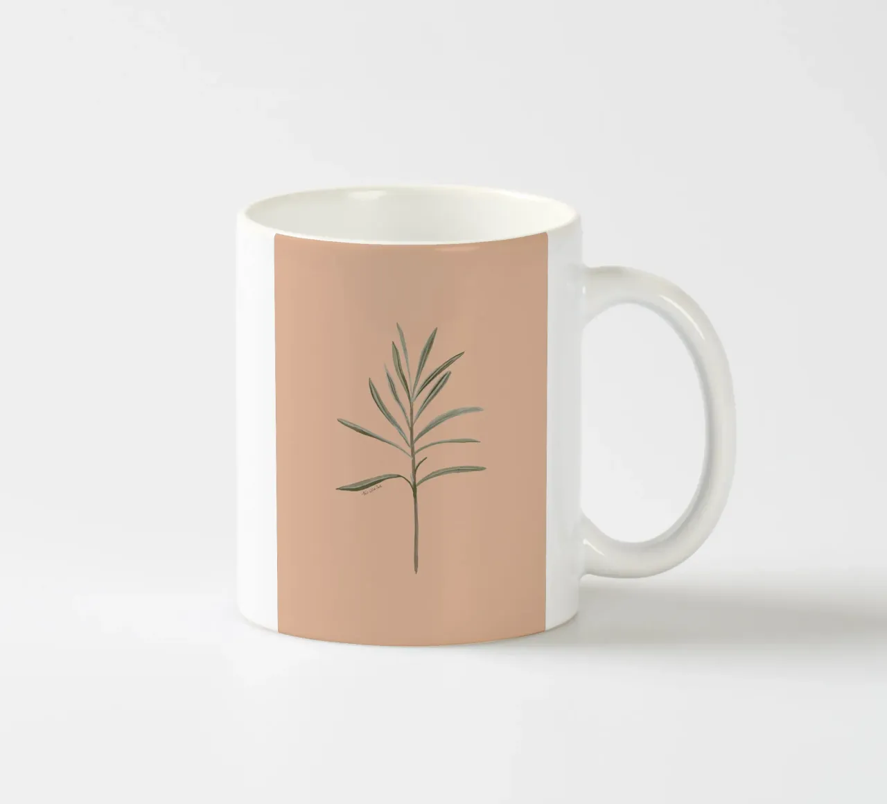 Foglie di erba rosmarino con sfondo color pesca tazza in ceramica da This Wild Soul - Illustration