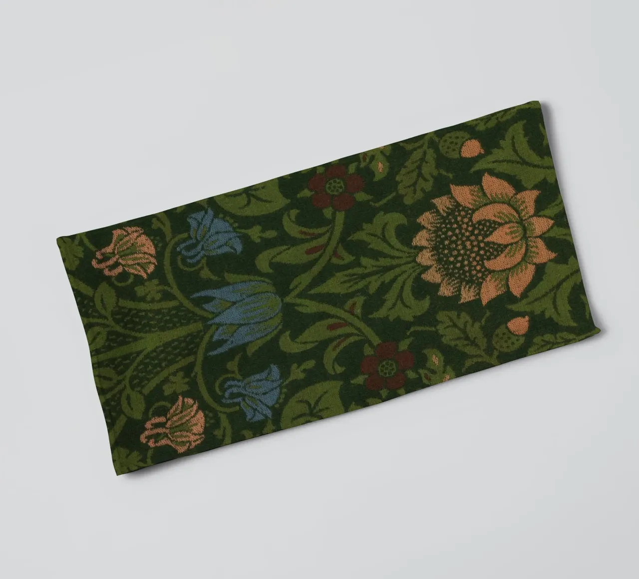 William Morris - Violetta e aquilegia, dettaglio asciugamano da bagno da William Store