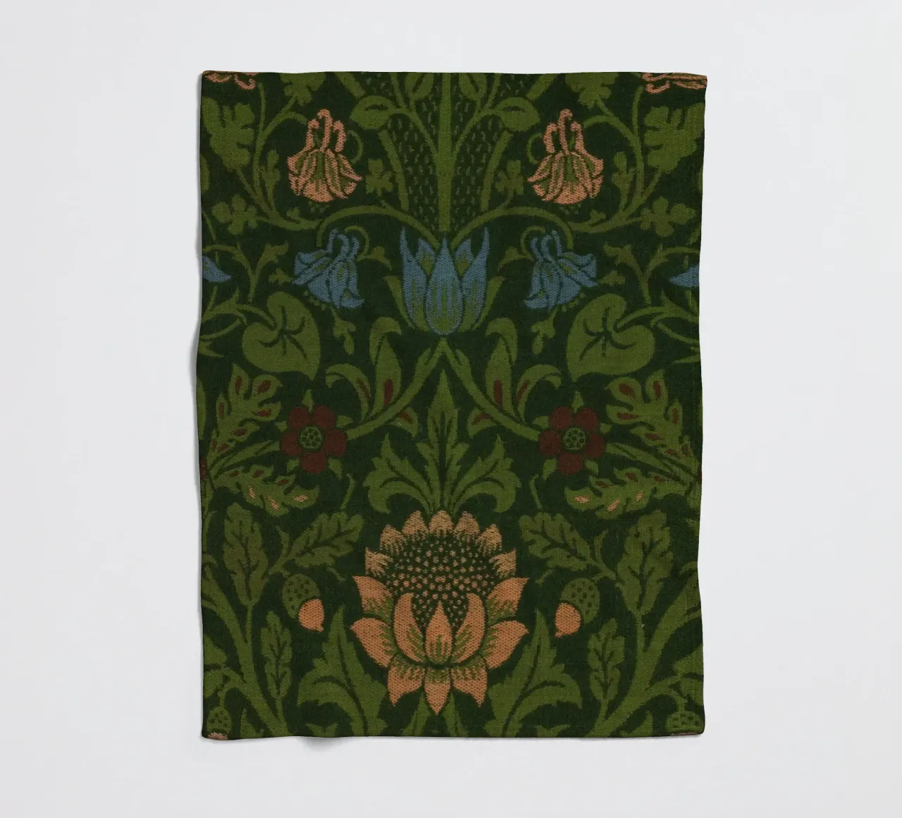 William Morris - Violetta e aquilegia, dettaglio coperta in pile da William Store