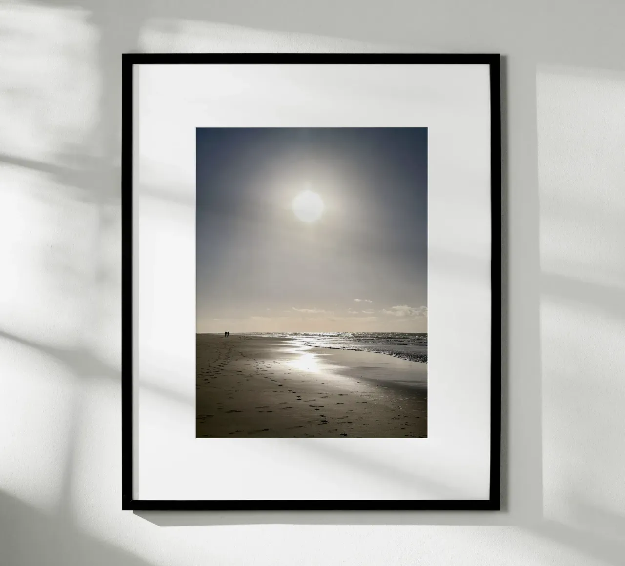 La Plage dorée poster con telaio in legno da CALL OF THE OCEAN