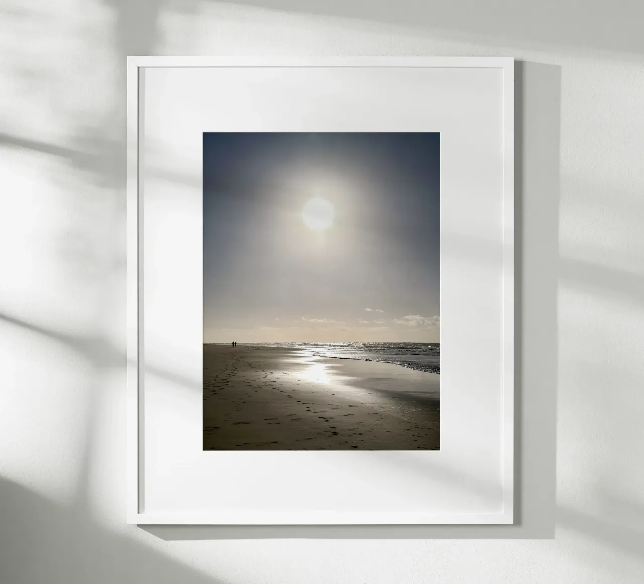 La Plage dorée poster con telaio in legno da CALL OF THE OCEAN
