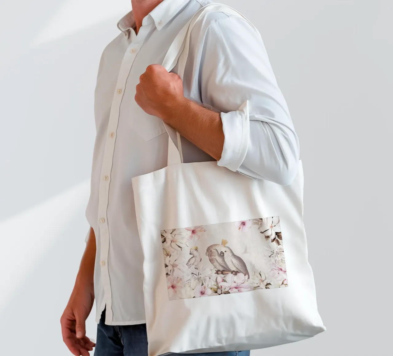 Cacatua vintage con giungla di magnolia e ibisco borsa in juta da Vintage World - Uta Naumann
